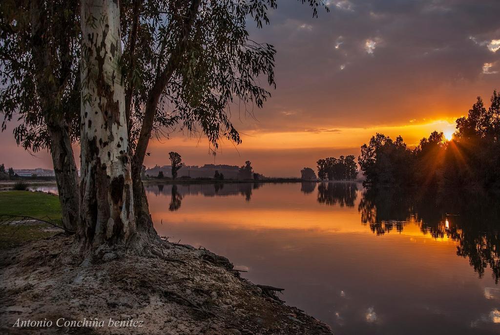 Отель Condedu Бадахос Экстерьер фото